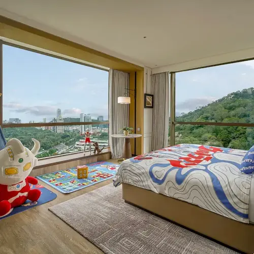 Classic Ultraman And Sea View Suite