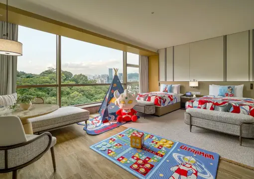 Classic Ultraman Deluxe Mountain View Twin Room