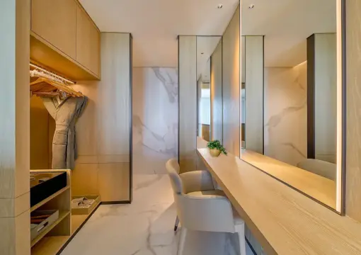 Deluxe Sea View King Room