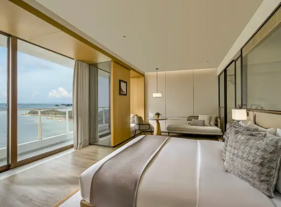 Deluxe Sea View King Room