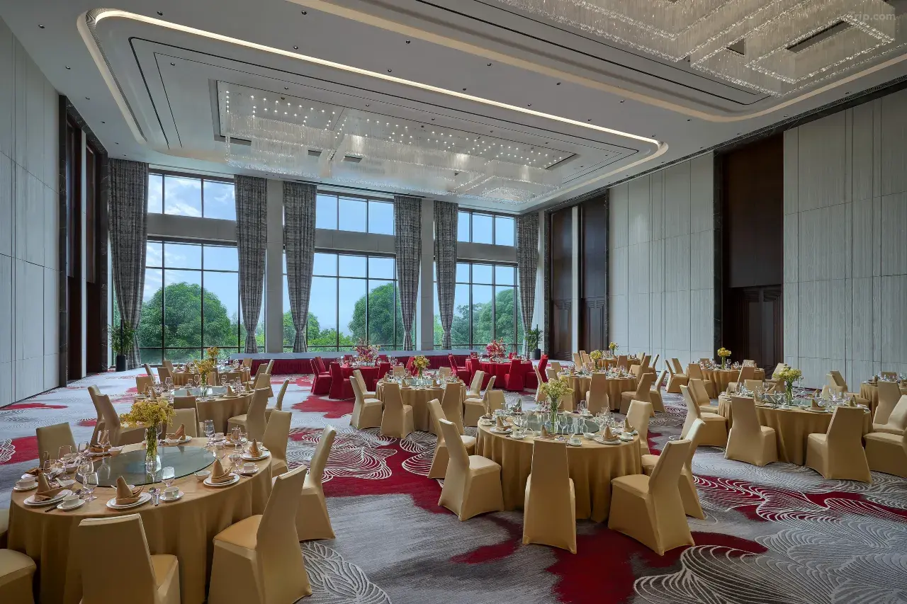 Instalaciones para negocios del Grand Ocean View Hotel Zhuhai (3)
