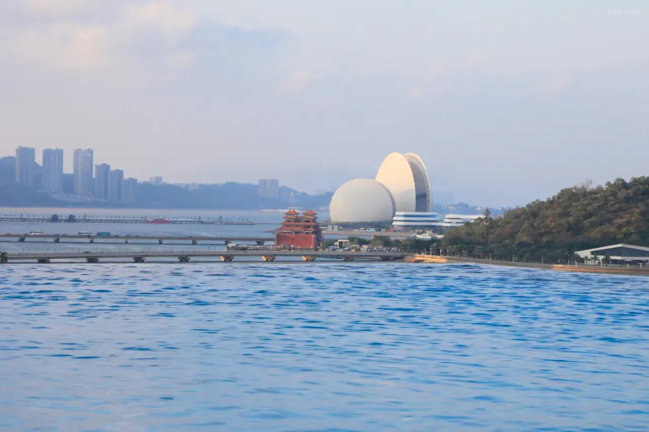 Grand Ocean View Hotel Zhuhai Leisure and reaction (20)