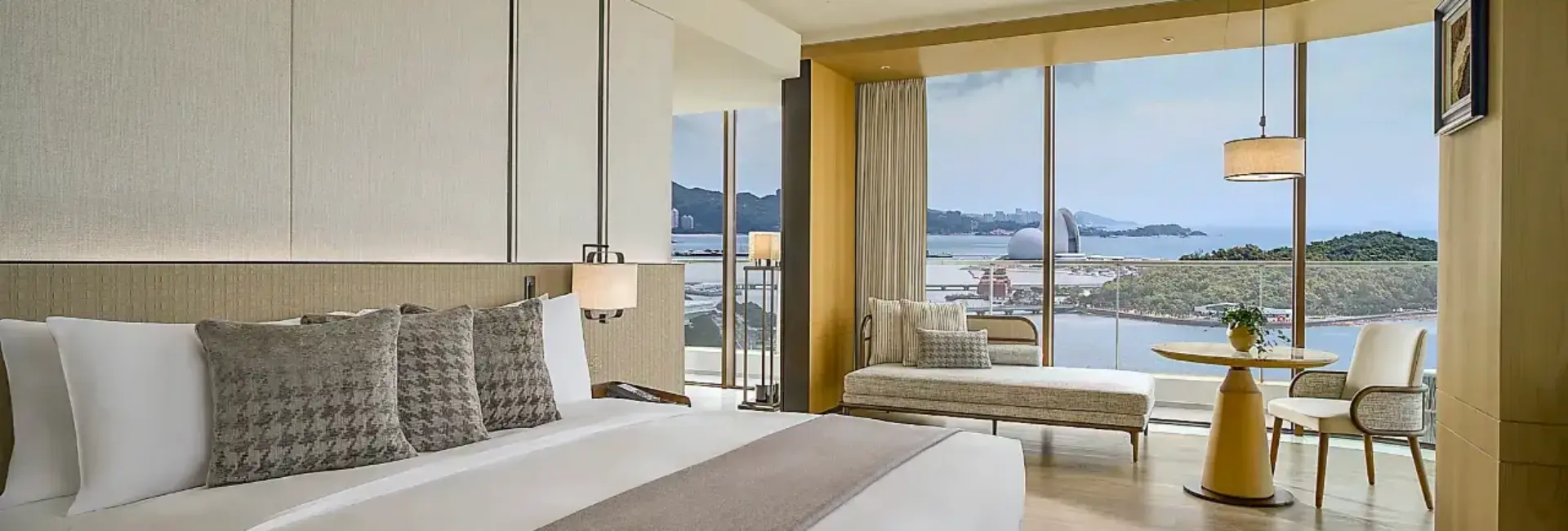 Opera House Sea View King Room